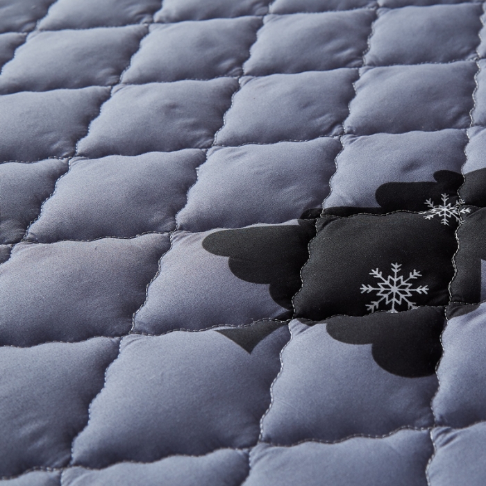 91家纺网 家纺一手货源 找家纺 花言狐语 2025新款水洗棉防水隔尿夹棉床笠 摩登森林