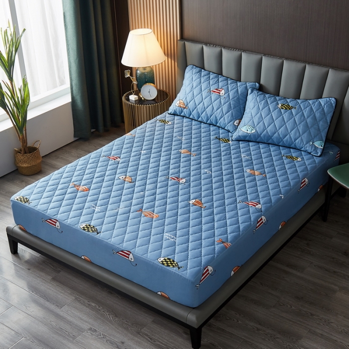 91家纺网 家纺一手货源 找家纺 花言狐语 2025新款水洗棉防水隔尿夹棉床笠 七彩小鱼