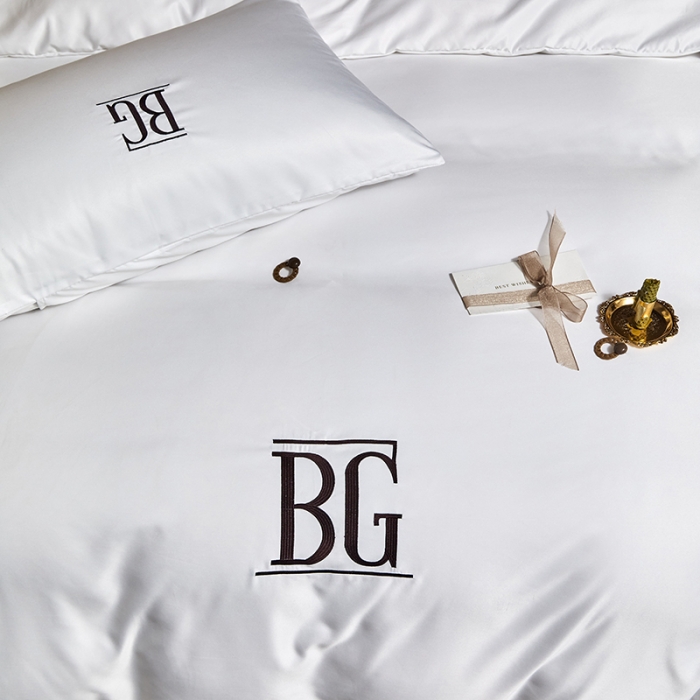 91家纺网 家纺一手货源 找家纺 凡客 2021春夏新款60支水洗真丝绣花四件套 路易斯-白色