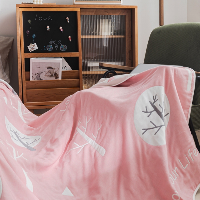 91家纺网 家纺一手货源 找家纺 朴尔 2021新款抽象风格六层纱布毛巾被系列 幸福小树-粉