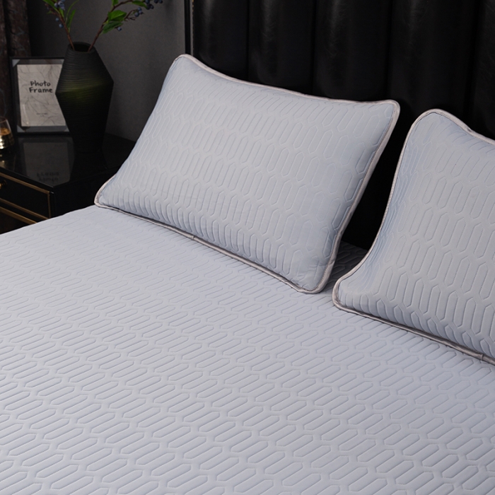 91家纺网 家纺一手货源 找家纺 纽缦家纺 2021新款凉感丝乳胶凉席可拆卸床裙款三件套 淡天蓝