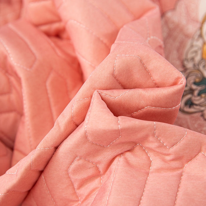 91家纺网 家纺一手货源 找家纺 纽缦家纺 2021新款凉感丝乳胶凉席可拆卸床裙款三件套 英伦风情-豆沙