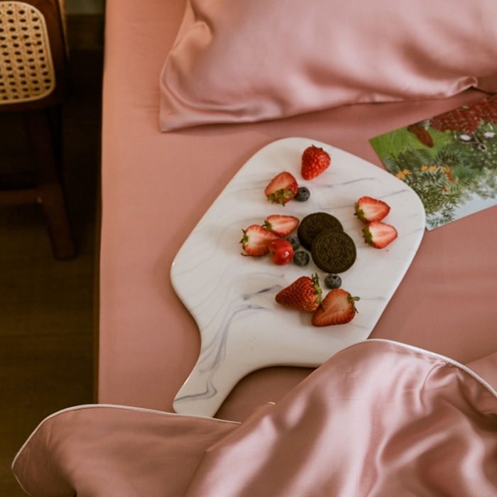 91家纺网 家纺一手货源 找家纺 涞澳家纺 2021新款60天丝纯色夏被四件套 梦幻粉