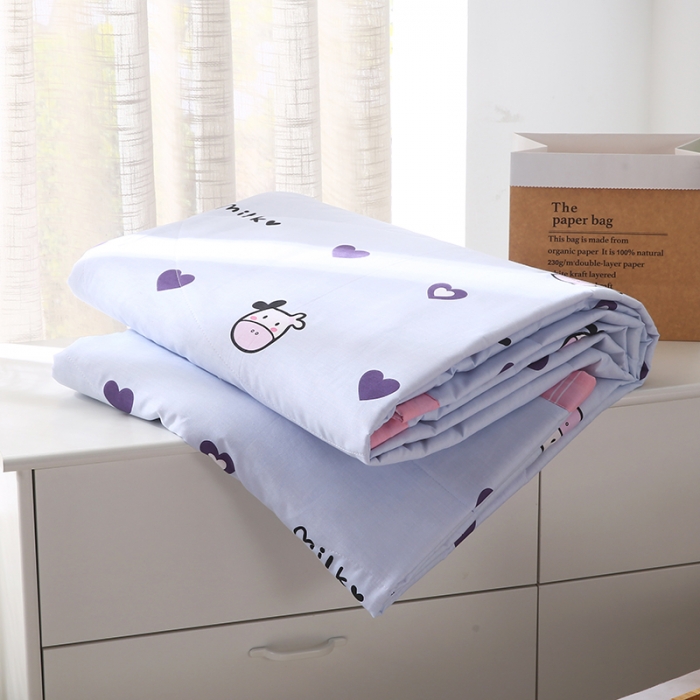 91家纺网 家纺一手货源 找家纺 林希 2022新款全棉大豆纤维夏被 爱心奶牛-蓝