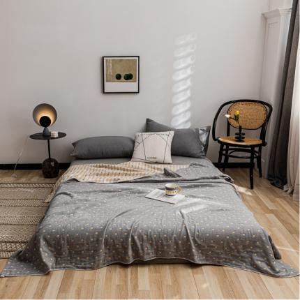 91家纺网 家纺一手货源 找家纺 朴尔 2021新款主推三层水洗棉纱布毛巾被冬空-深蓝