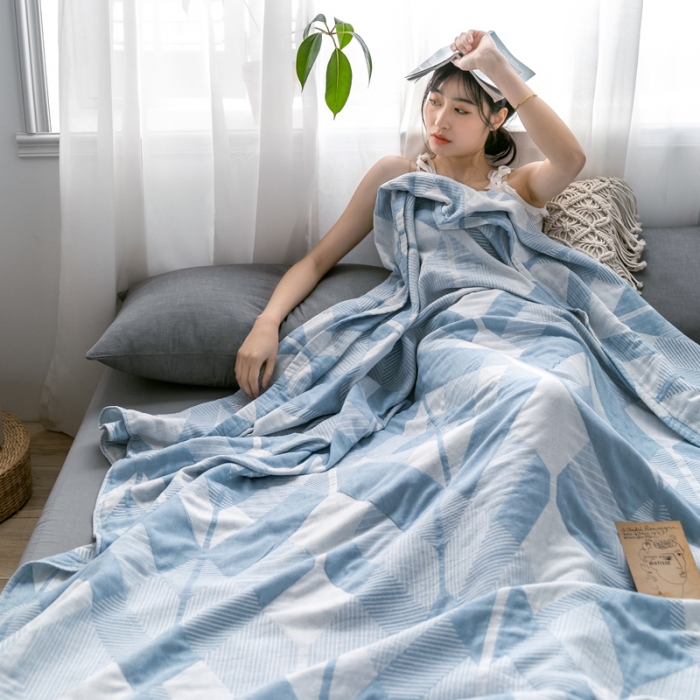91家纺网 家纺一手货源 找家纺 朴尔 2021爆款三层水洗棉全棉纱布毛巾被 几何体-冰蓝