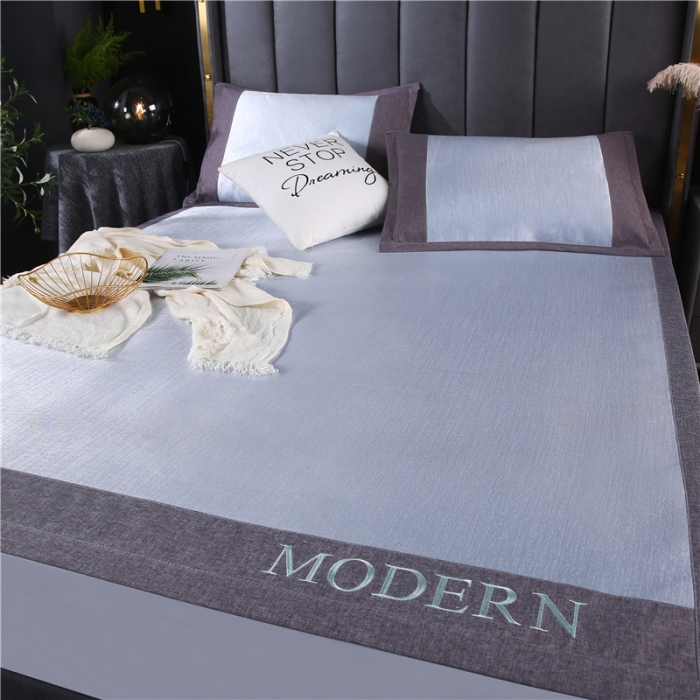 91家纺网 家纺一手货源 找家纺 青竹苑 2021新款600D三明治素色冰丝凉席 蓝色