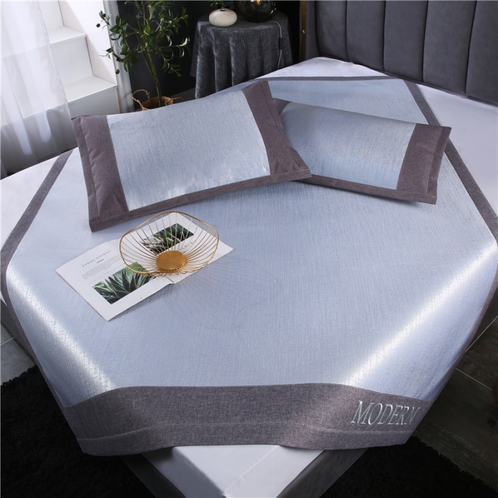 91家纺网 家纺一手货源 找家纺 青竹苑 2021新款600D三明治素色冰丝凉席 蓝色