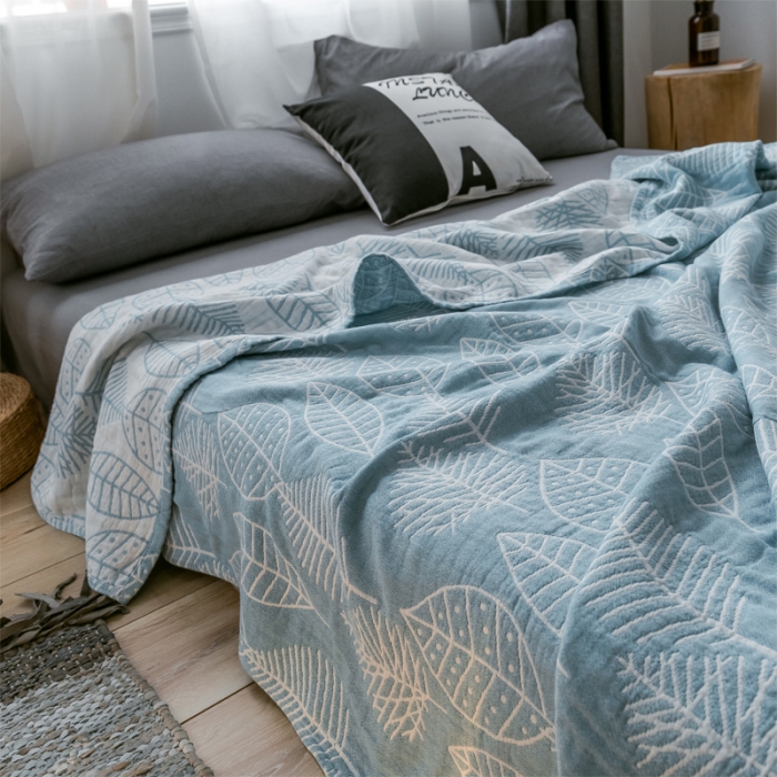 91家纺网 家纺一手货源 找家纺 朴尔 2021爆款三层水洗棉全棉纱布毛巾被 日式落叶-冰蓝