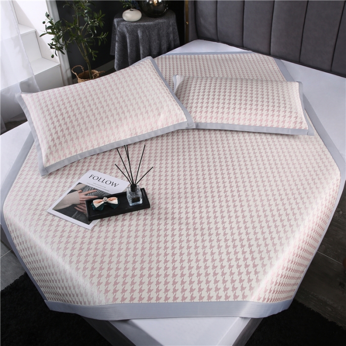 91家纺网 家纺一手货源 找家纺 青竹苑 2021新款600D三明治千鸟格冰丝凉席 千鸟格-粉