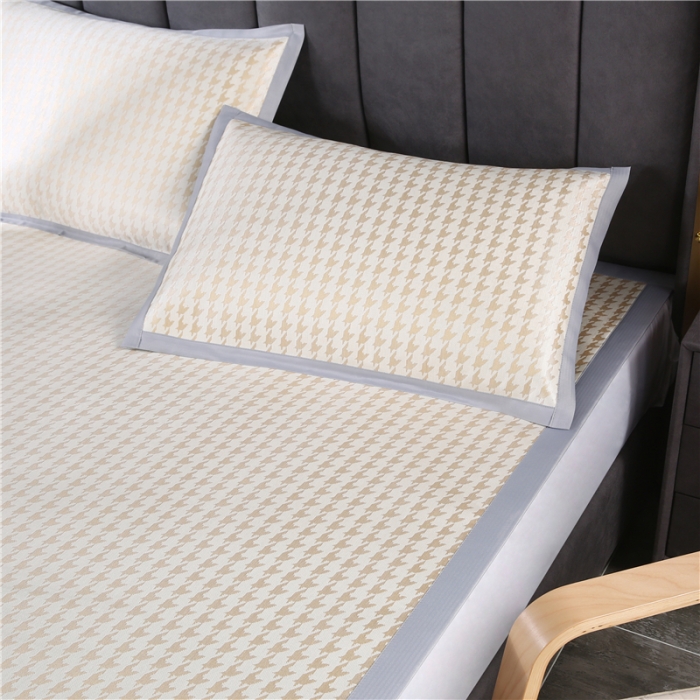 91家纺网 家纺一手货源 找家纺 青竹苑 2021新款600D三明治千鸟格冰丝凉席 千鸟格-黄