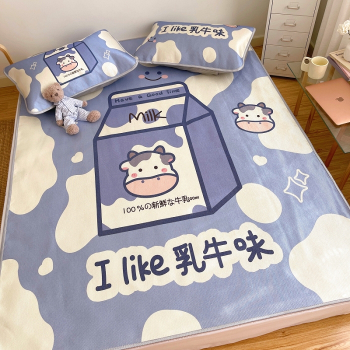91家纺网 家纺一手货源 找家纺 川悦生活 直播供货2021新款小清新大版冰丝席卡通凉席三件套美味牛乳