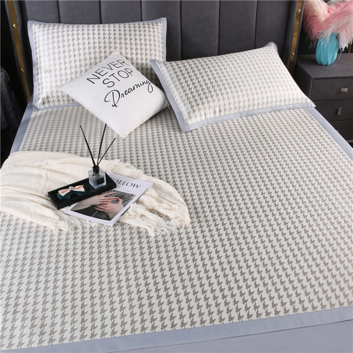 91家纺网 家纺一手货源 找家纺 青竹苑 2021新款600D三明治千鸟格冰丝凉席 千鸟格-棕