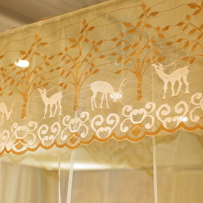 91家纺网 家纺一手货源 找家纺 迷仙巢2022新款蕾丝宫廷落地蚊帐-C20小鹿情缘米黄