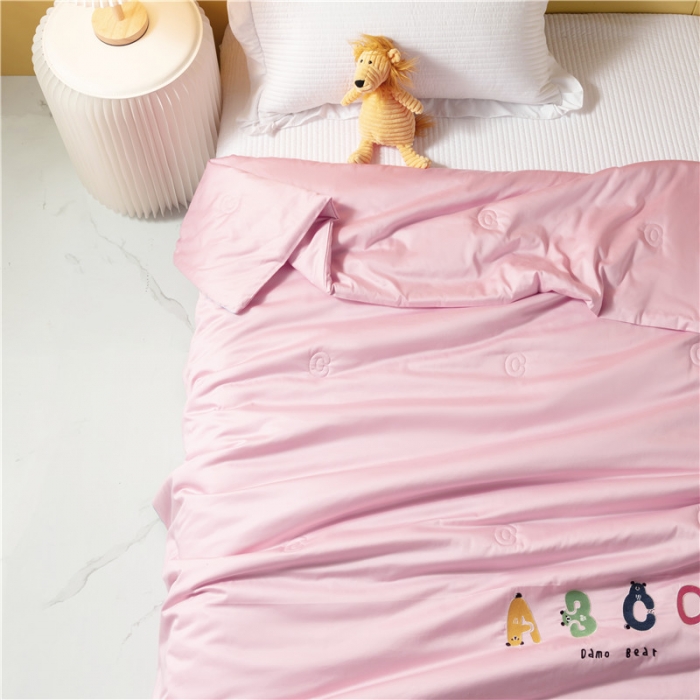 91家纺网 家纺一手货源 找家纺 桂雅居 2021新款ABCD极柔长绒棉儿童小凉被 少女粉