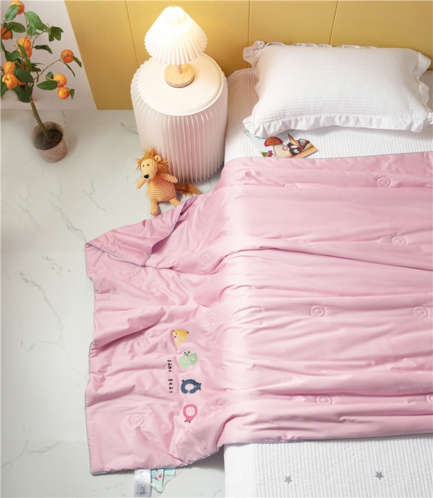 91家纺网 家纺一手货源 找家纺 桂雅居 2021新款ABCD极柔长绒棉儿童小凉被 少女粉