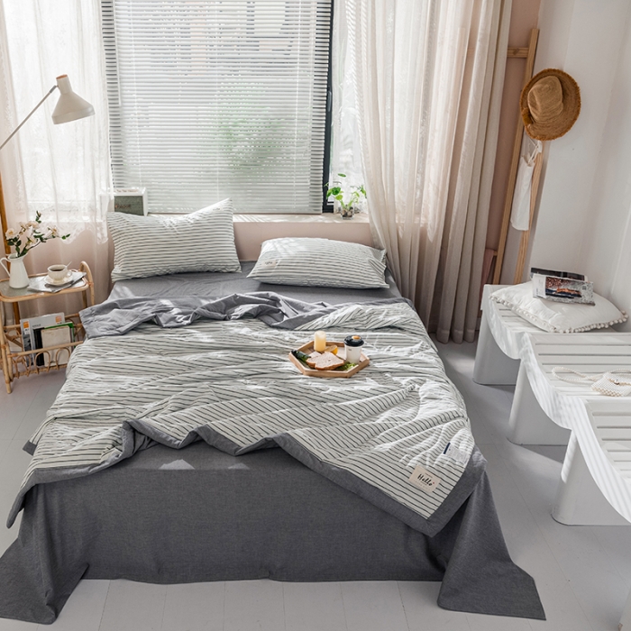 91家纺网 家纺一手货源 找家纺 久典 新款全棉色织水洗棉大豆被夏被四件套 白细条