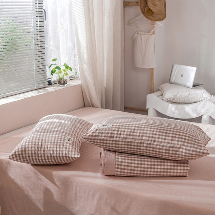 91家纺网 家纺一手货源 找家纺 久典 新款全棉色织水洗棉大豆被夏被四件套 粉小格