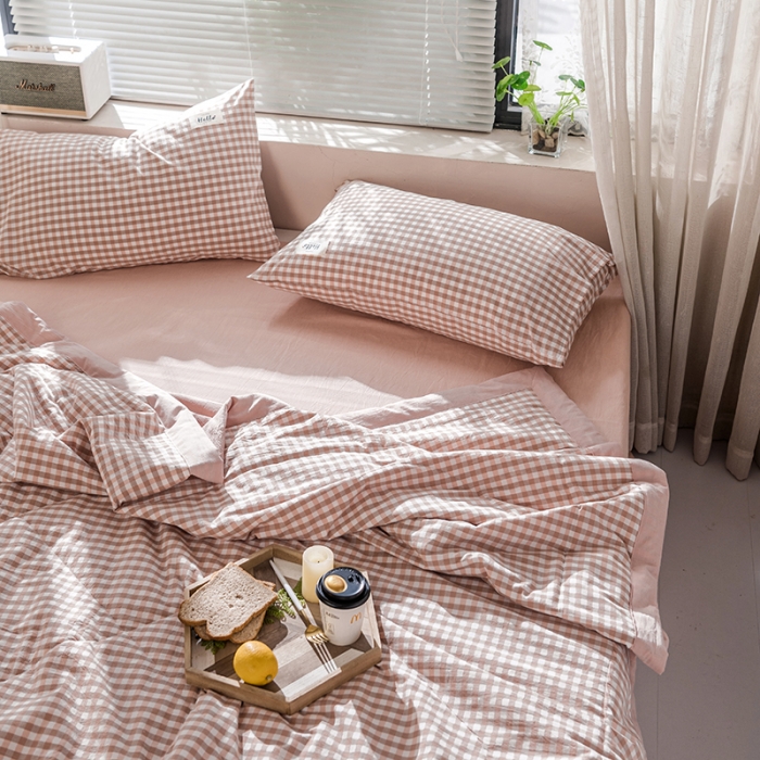 91家纺网 家纺一手货源 找家纺 久典 新款全棉色织水洗棉大豆被夏被四件套 粉小格