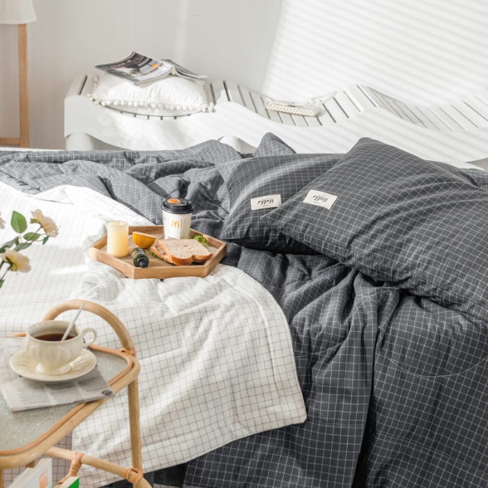 91家纺网 家纺一手货源 找家纺 久典 新款全棉色织水洗棉大豆被夏被四件套 灰白小格双拼