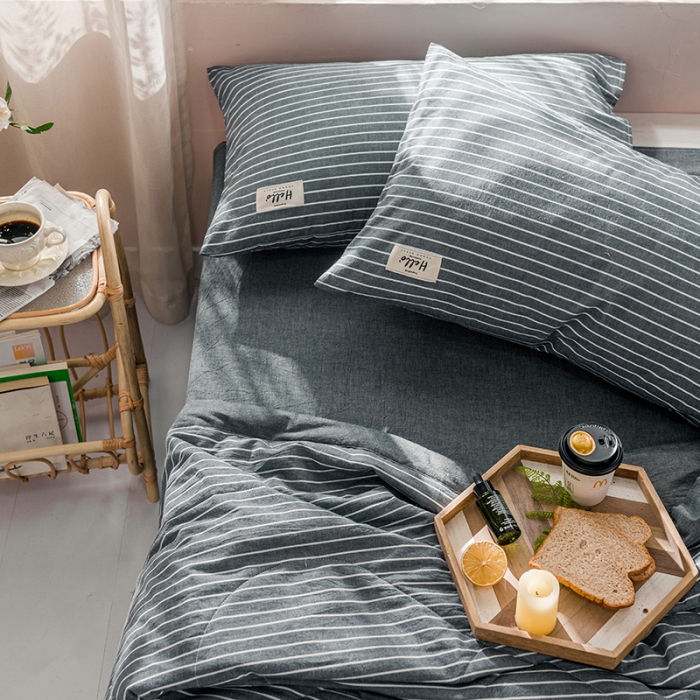 91家纺网 家纺一手货源 找家纺 久典 新款全棉色织水洗棉大豆被夏被四件套 灰细条