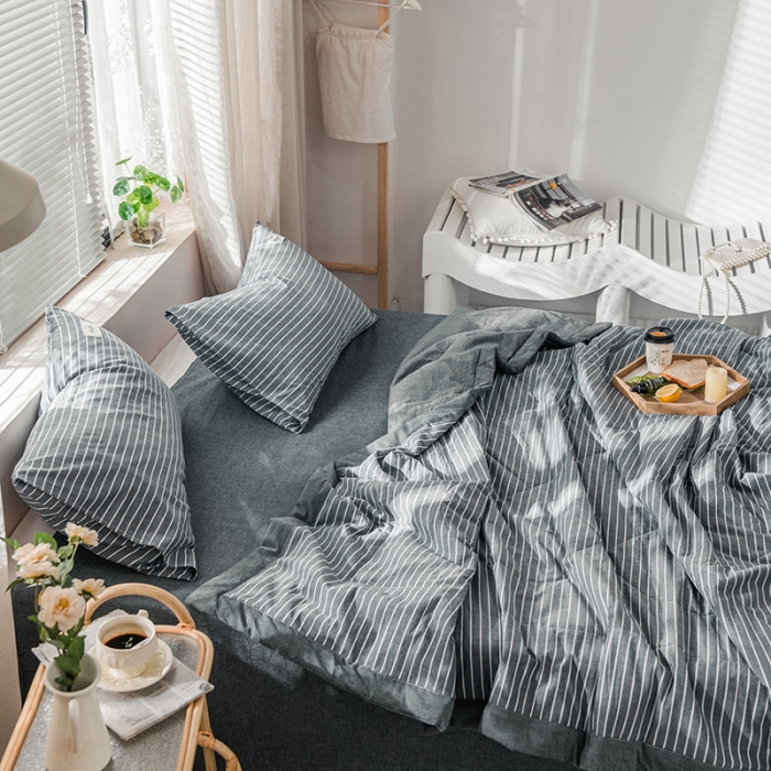 91家纺网 家纺一手货源 找家纺 久典 新款全棉色织水洗棉大豆被夏被四件套 灰细条