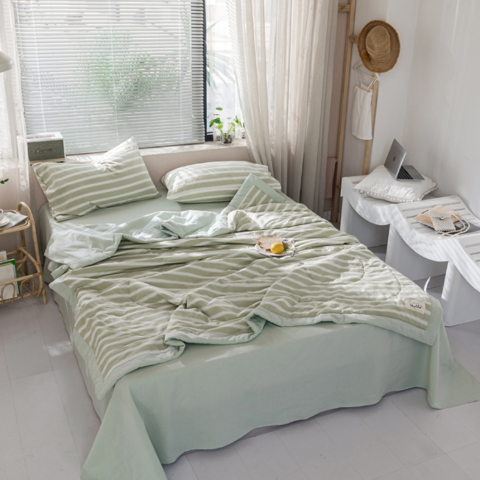 91家纺网 家纺一手货源 找家纺 久典 新款全棉色织水洗棉大豆被夏被四件套 绿粗条