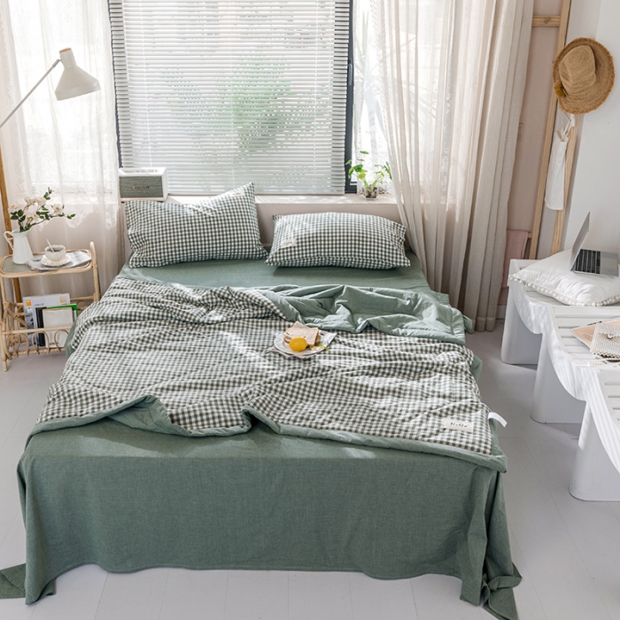 91家纺网 家纺一手货源 找家纺 久典 新款全棉色织水洗棉大豆被夏被四件套 绿小格