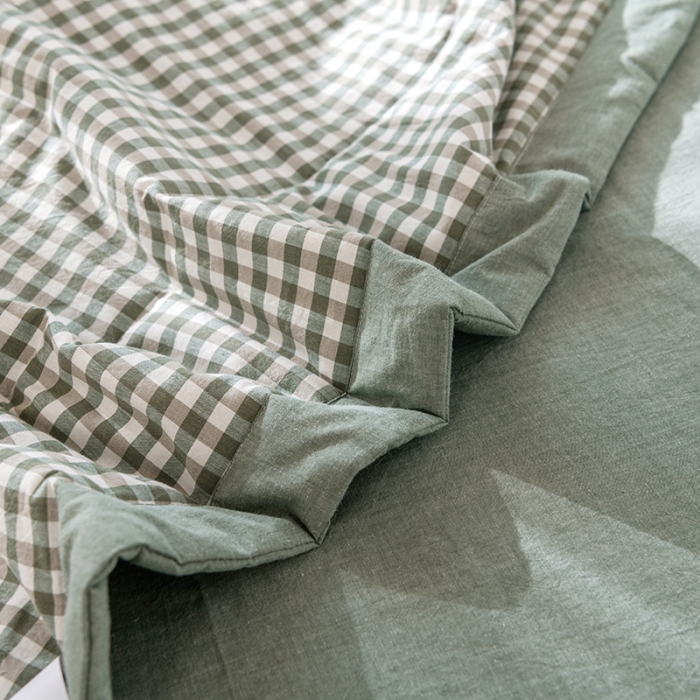 91家纺网 家纺一手货源 找家纺 久典 新款全棉色织水洗棉大豆被夏被四件套 绿小格