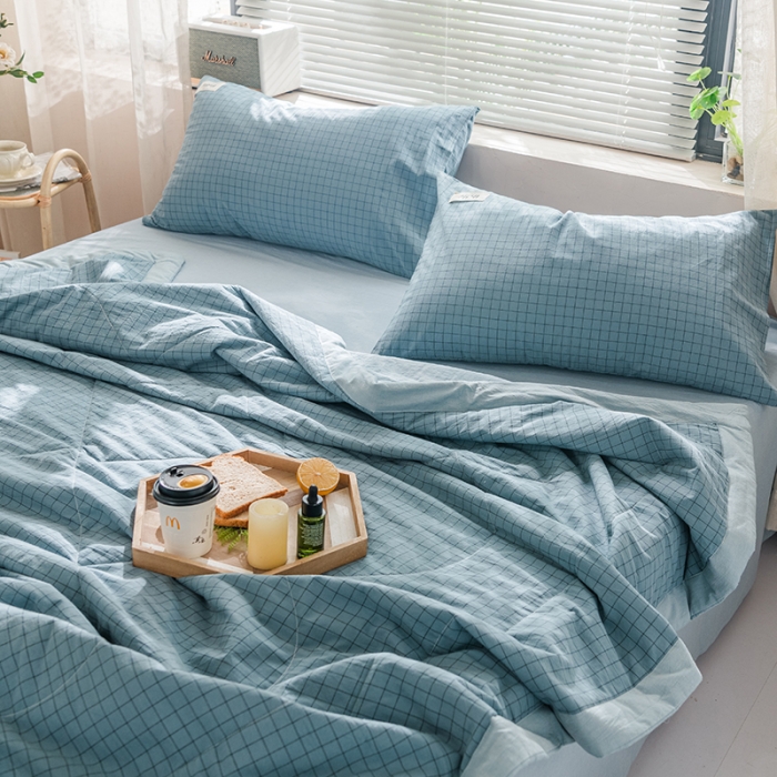 91家纺网 家纺一手货源 找家纺 久典 新款全棉色织水洗棉大豆被夏被四件套 雾蓝格