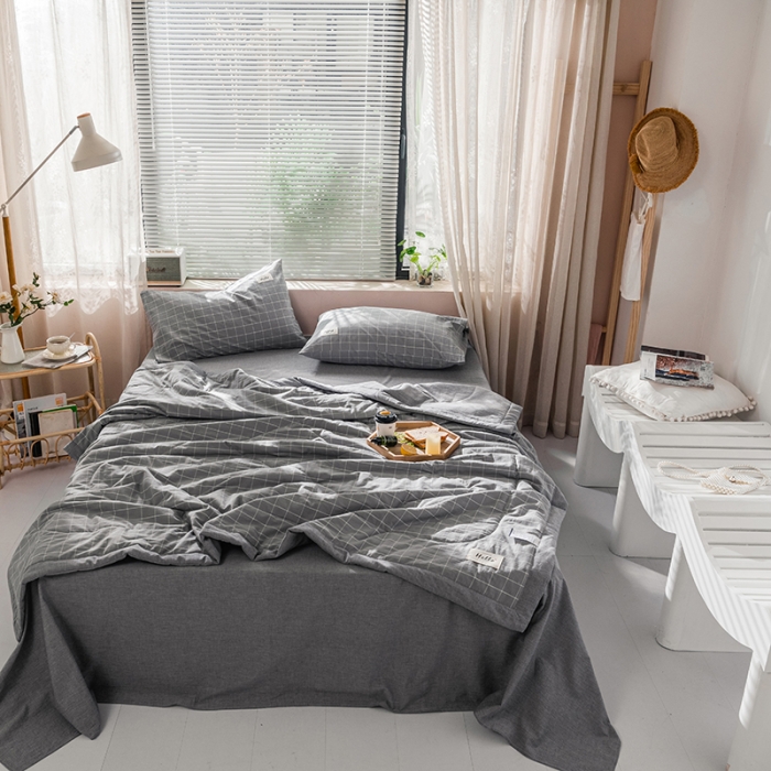 91家纺网 家纺一手货源 找家纺 久典 新款全棉色织水洗棉大豆被夏被四件套 中灰格