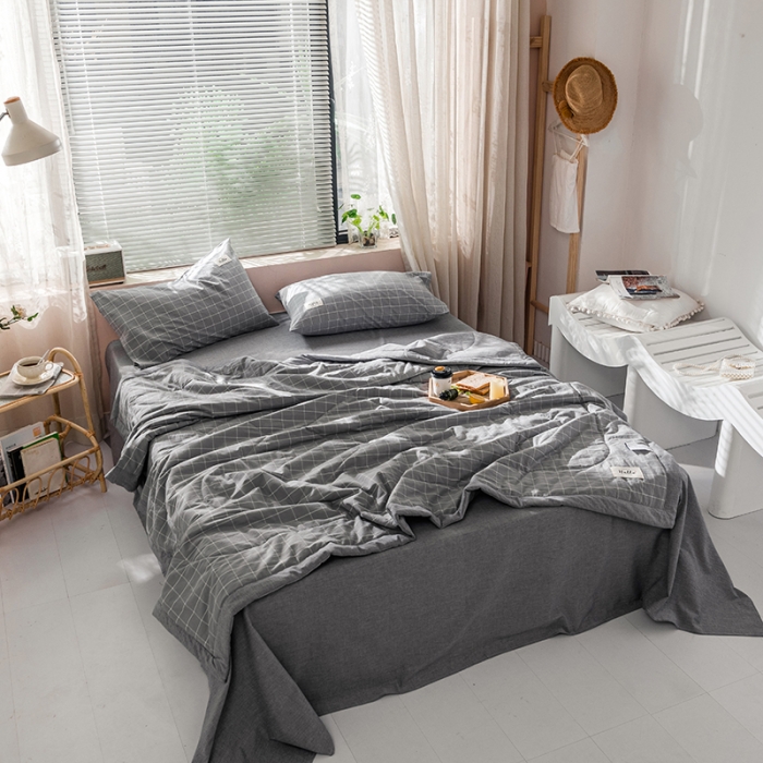 91家纺网 家纺一手货源 找家纺 久典 新款全棉色织水洗棉大豆被夏被四件套 中灰格