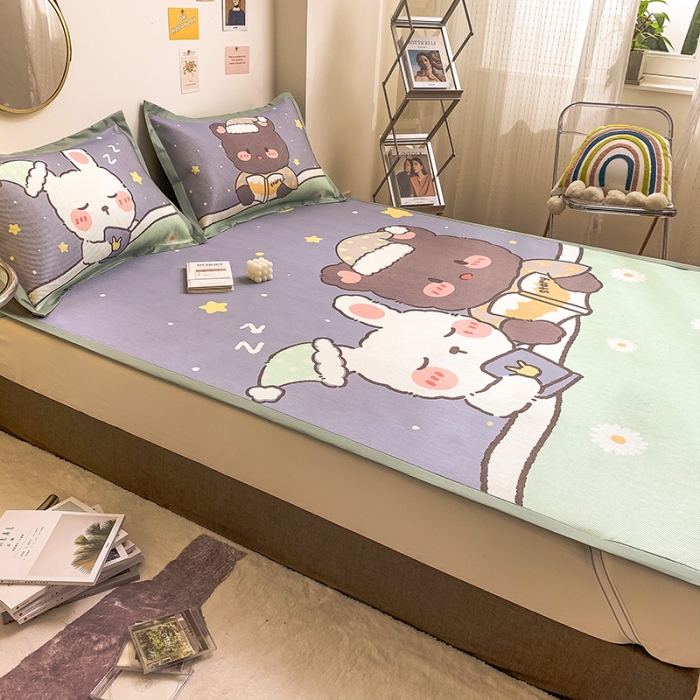 91家纺网 家纺一手货源 找家纺 慕尚家纺2022新款全面升级宽边大版数码冰丝席凉席 晚安熊兔