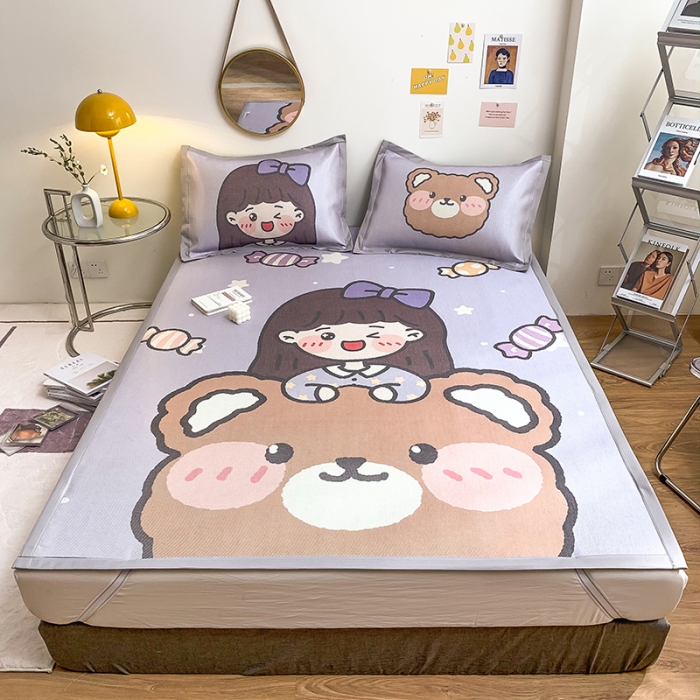 91家纺网 家纺一手货源 找家纺 慕尚家纺2022新款全面升级宽边大版数码冰丝席凉席 小熊少女