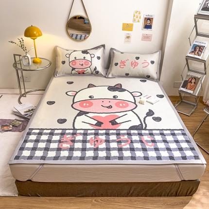 91家纺网 家纺一手货源 找家纺 慕尚家纺2025新款全棉升级宽边大版数码冰丝席凉席 顽皮小牛