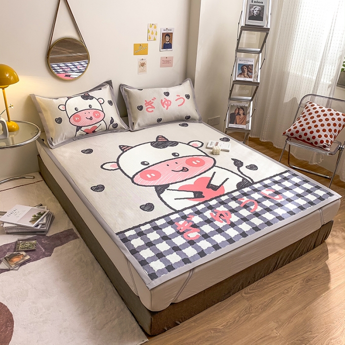 91家纺网 家纺一手货源 找家纺 慕尚家纺2025新款全棉升级宽边大版数码冰丝席凉席 顽皮小牛