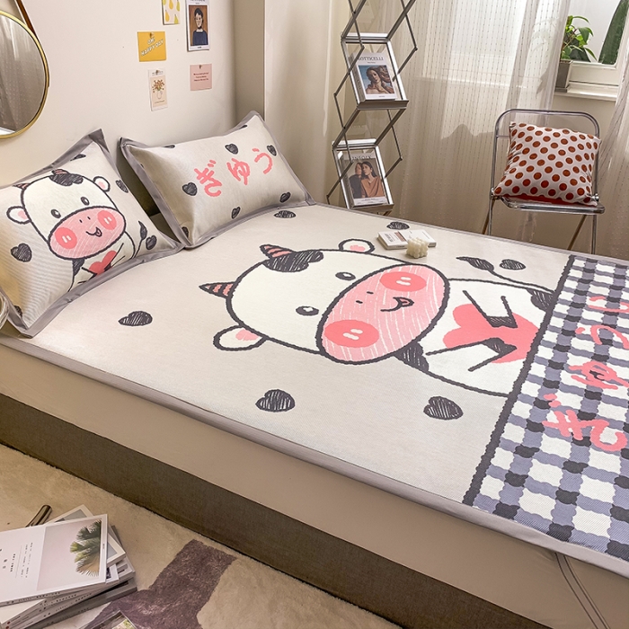 91家纺网 家纺一手货源 找家纺 慕尚家纺2025新款全棉升级宽边大版数码冰丝席凉席 顽皮小牛