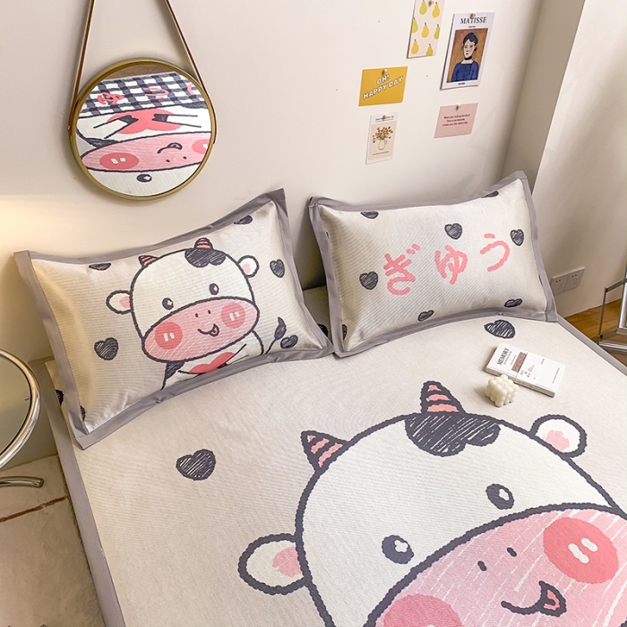 91家纺网 家纺一手货源 找家纺 慕尚家纺2025新款全棉升级宽边大版数码冰丝席凉席 顽皮小牛