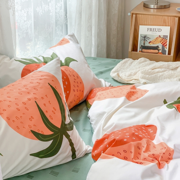 91家纺网 家纺一手货源 找家纺 时年家纺 2021新款13372全棉小可爱四件套 草莓仙子