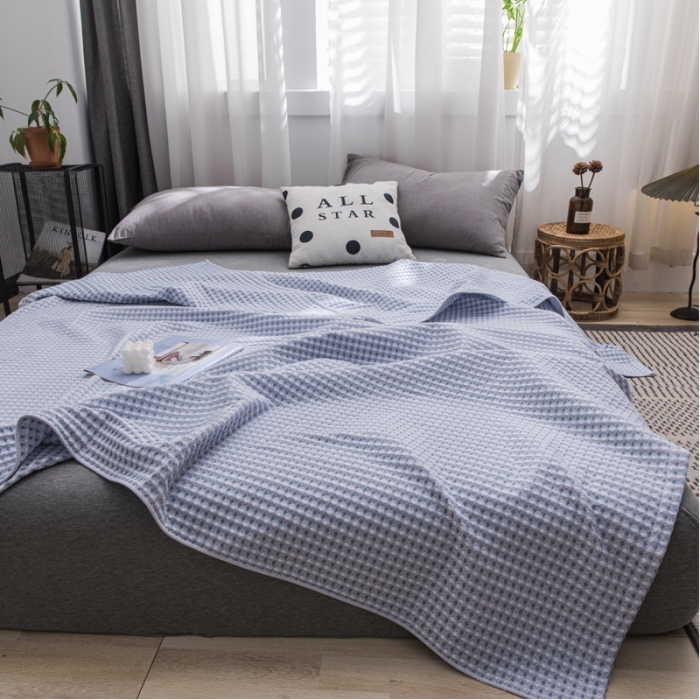 91家纺网 家纺一手货源 找家纺 朴尔 2021新款华夫格全棉纱布线毯毛巾被 蓝色