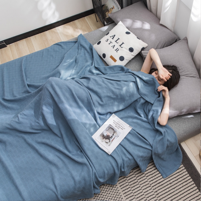 91家纺网 家纺一手货源 找家纺 朴尔2021新款加厚纯色线毯纱布毛巾被素色纯棉肌理线毯-深蓝