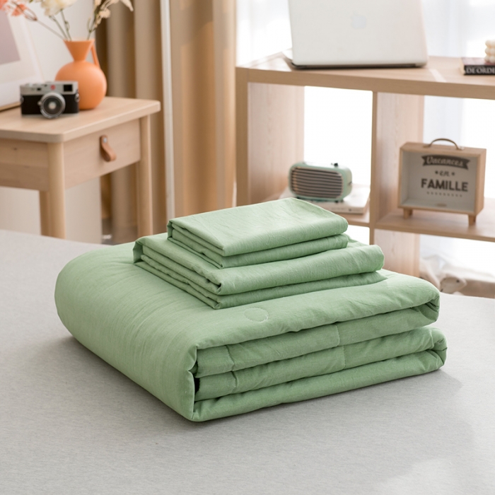 91家纺网 家纺一手货源 找家纺 全季 2021新款无印款全棉纯色色织棉花夏被 草绿