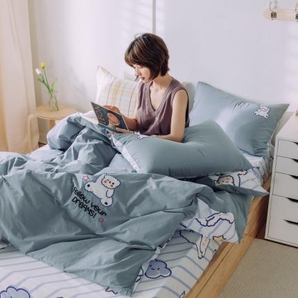 91家纺网 家纺一手货源 找家纺 雅居纺 2022新款全棉水洗棉绣花四件套 顽皮熊