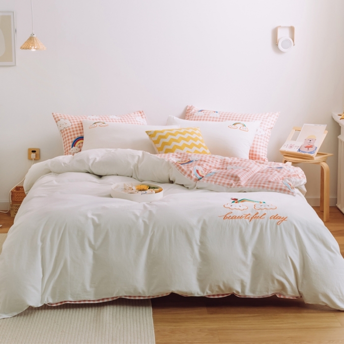 91家纺网 家纺一手货源 找家纺 雅居纺 2022新款全棉水洗棉绣花四件套 云朵彩虹