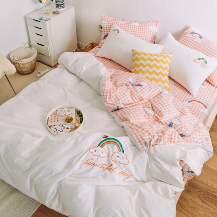 91家纺网 家纺一手货源 找家纺 雅居纺 2022新款全棉水洗棉绣花四件套 云朵彩虹