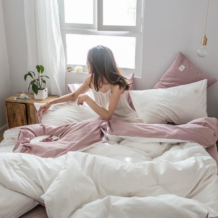 91家纺网 家纺一手货源 找家纺 雅居纺 2022新款全棉水洗棉四件套 白+绅士红