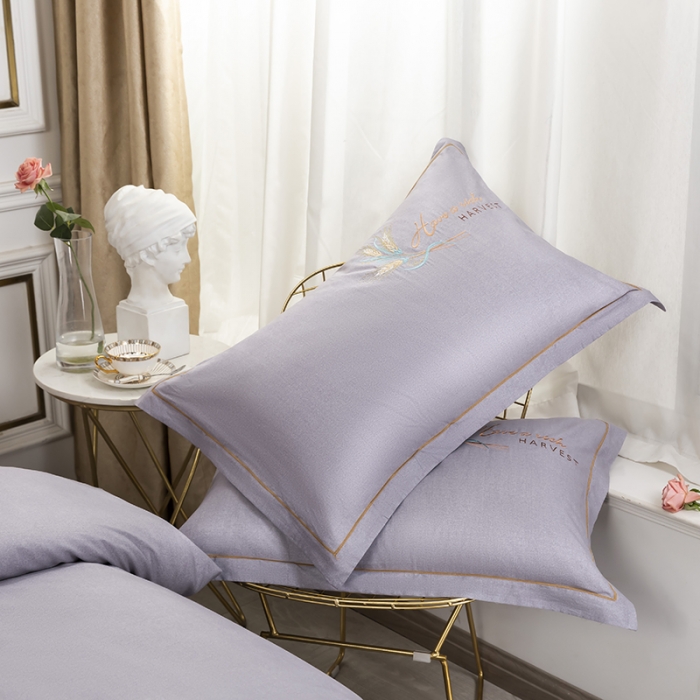 91家纺网 家纺一手货源 找家纺 U品汇 60s贡缎长绒棉刺绣全棉肌理纹绣花四件套麦穗-丁香紫