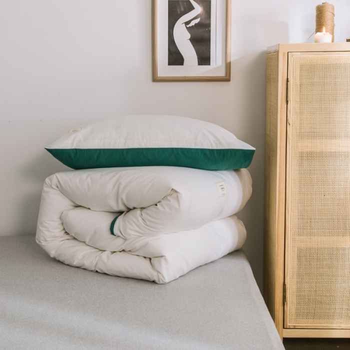 91家纺网 家纺一手货源 找家纺 雅居纺 2022新款全棉水洗棉单枕套 白+翠绿一对