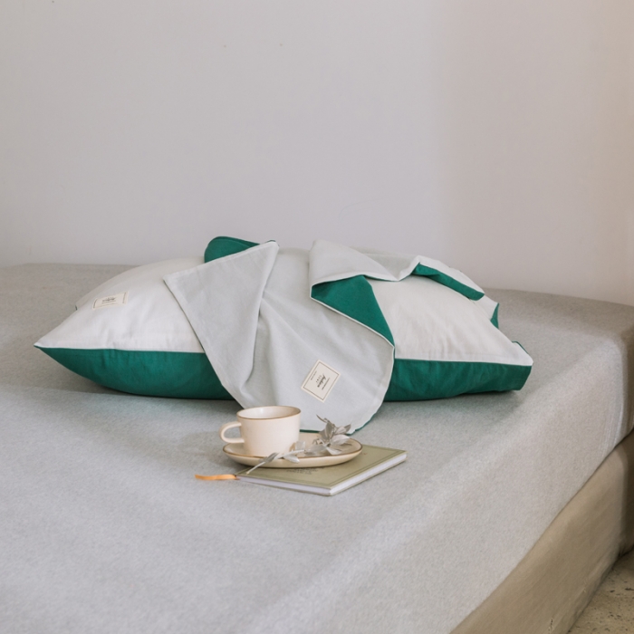 91家纺网 家纺一手货源 找家纺 雅居纺 2022新款全棉水洗棉单枕套 白+翠绿一对