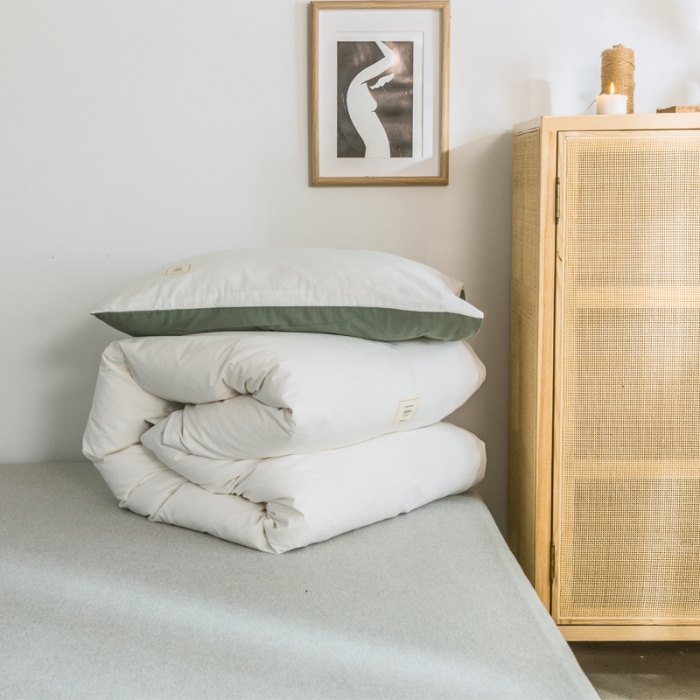 91家纺网 家纺一手货源 找家纺 雅居纺 2022新款全棉水洗棉单枕套 白+墨子绿一对